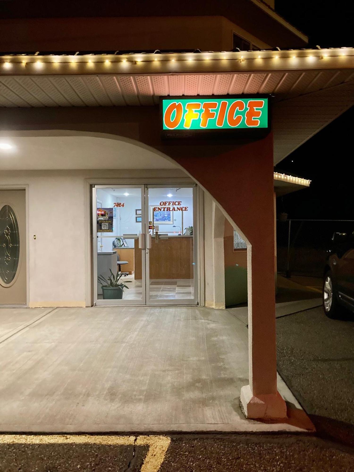 גרנד פורקס Motel 99 מראה חיצוני תמונה
